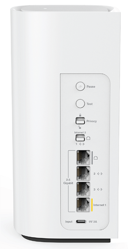 An image of the Linksys SPNM60PW's back panel